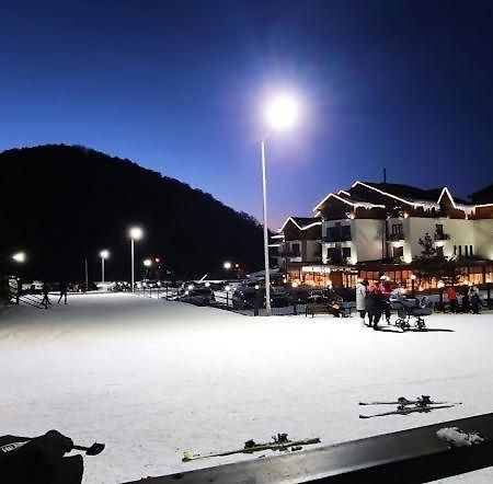 Krystal Resort Apartment A108 Bakuriani Zewnętrze zdjęcie